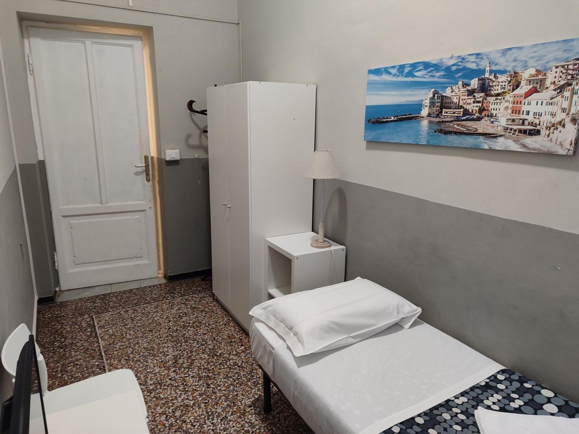 Guesthouse La Briosa Nicole Genoa Bagian luar foto