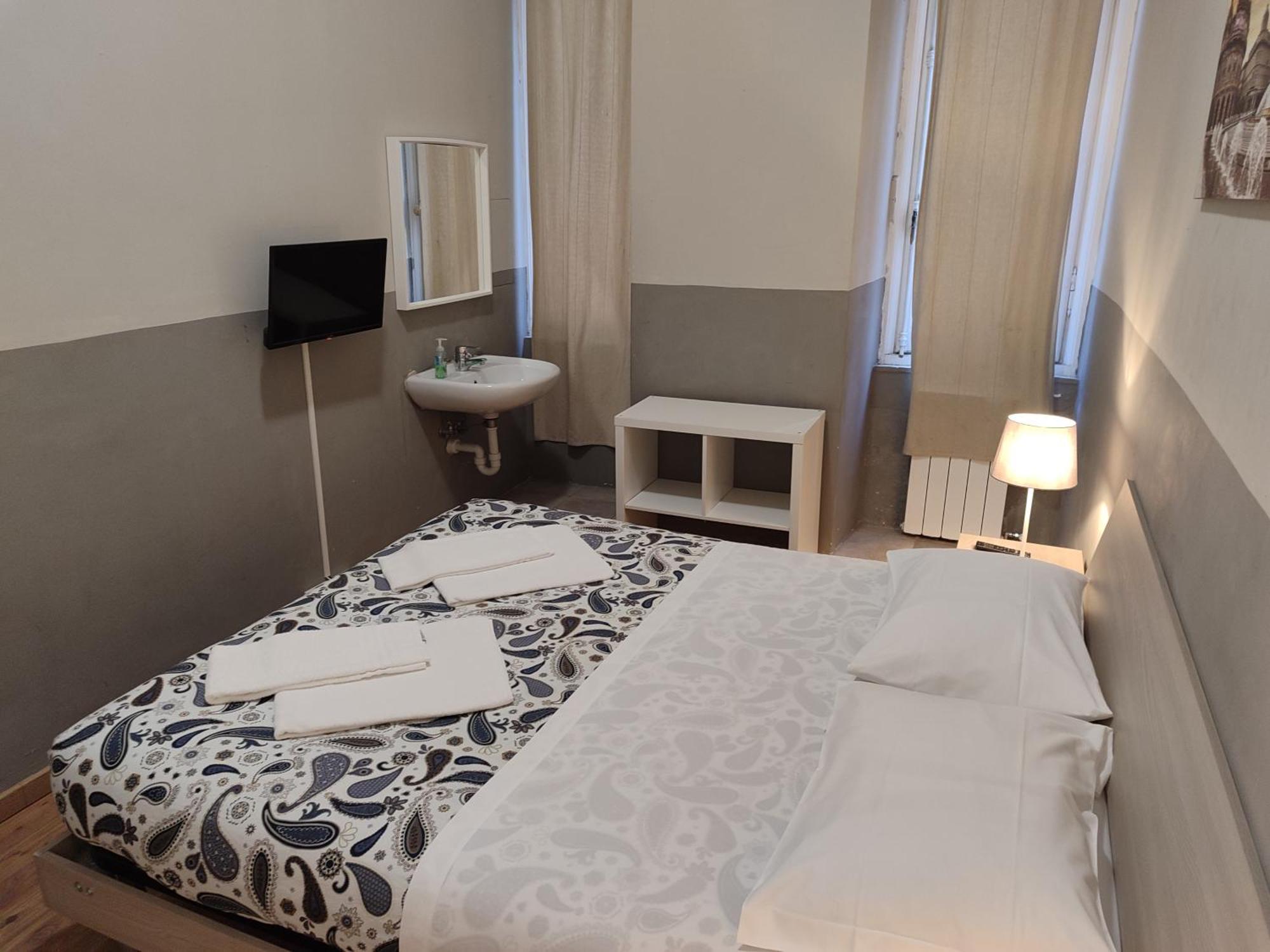 Guesthouse La Briosa Nicole Genoa Bagian luar foto
