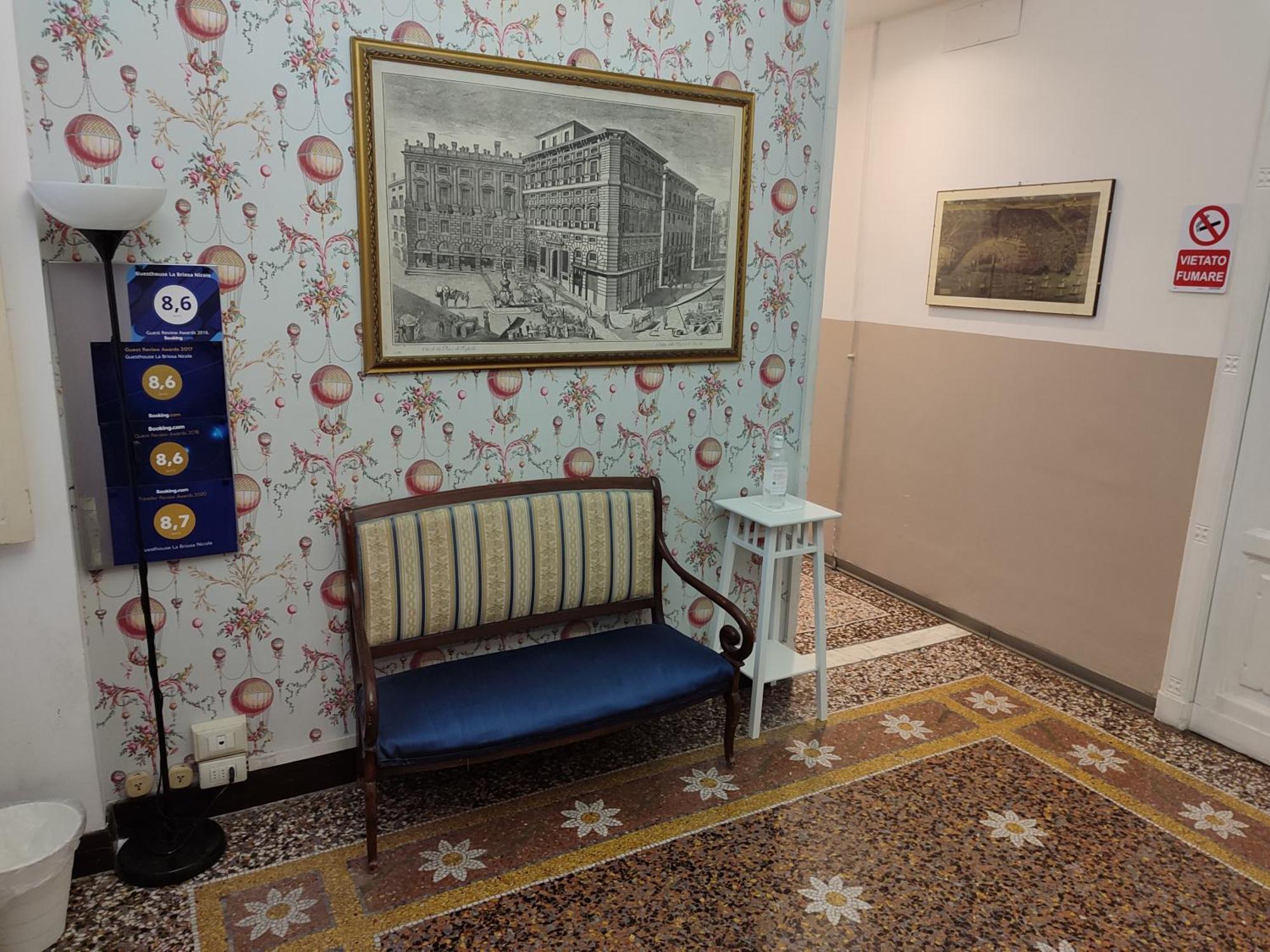 Guesthouse La Briosa Nicole Genoa Bagian luar foto
