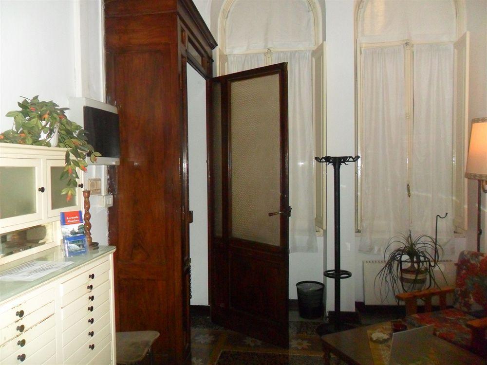 Guesthouse La Briosa Nicole Genoa Bagian luar foto